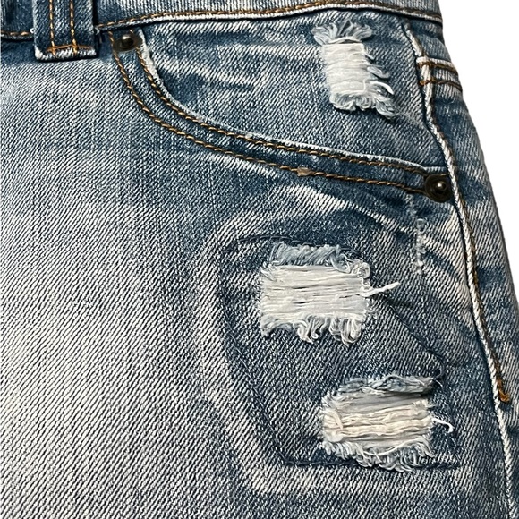 Lights Blue Denim Distressed Skirt Women’s - Picture 5 of 8